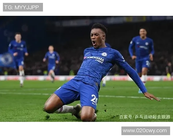 冬季热销足球球星棉衣保暖舒适兼具时尚潮流魅力